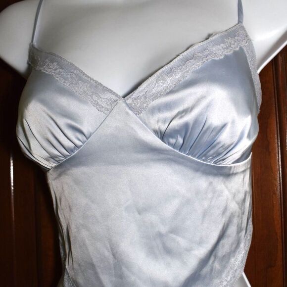 Brooklyn Karma Blue Satin Cropped Lace Trim V Neck Strappy Blouse Size Medium - Picture 7 of 12